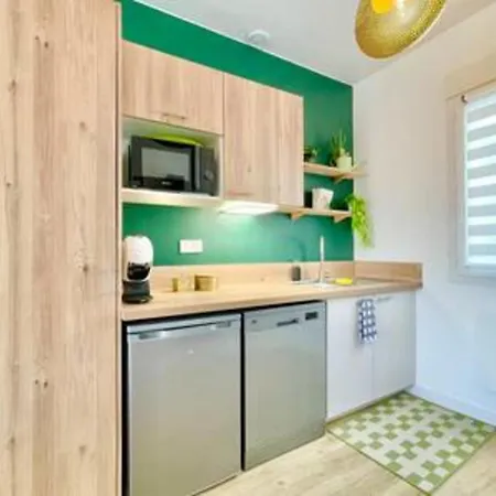 The Wild I Close To Downtown And The דירה