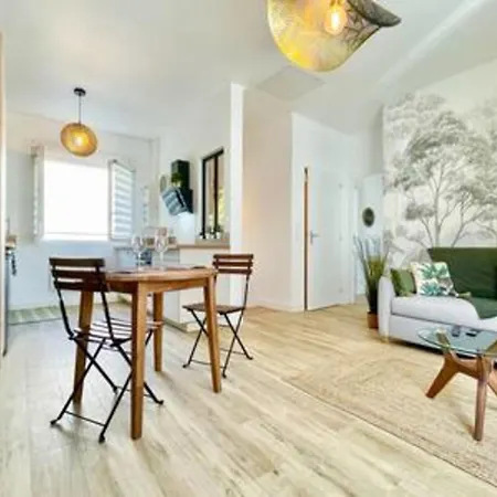 The Wild I Close To Downtown And The *