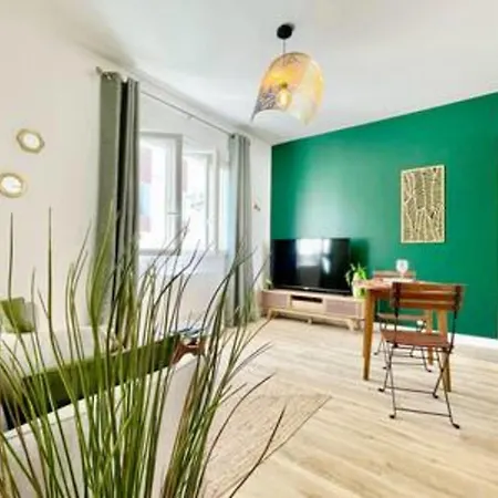 The Wild I Close To Downtown And The