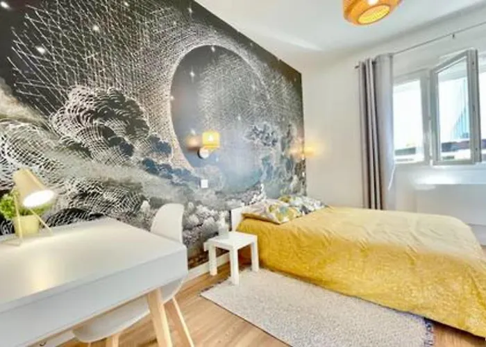 The Wild I Close To Downtown And The *