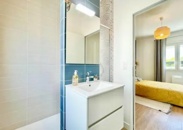 The Wild I Close To Downtown And The Saint-Nazaire (Loire-Atlantique)